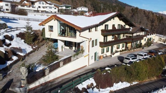 Апартаменты Landhaus Toechterle Тельфес-им-Штубай Экстерьер фото